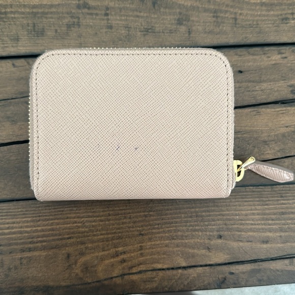 Prada zip around wallet - Picture 2 of 3